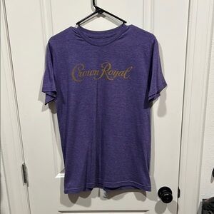 Crown Royal Tee shirt. EUC.